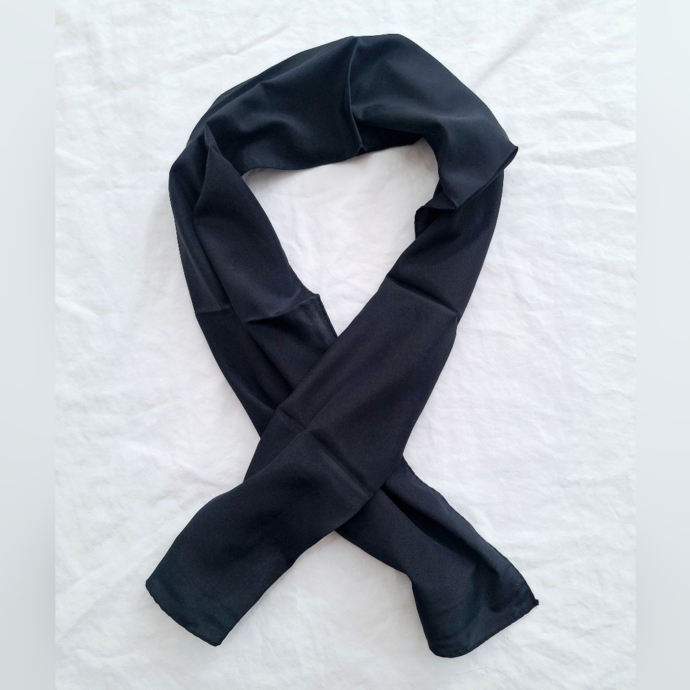 New Vintage 1970's Vera Neumann Veresa Black Oblong Twilly Scarf